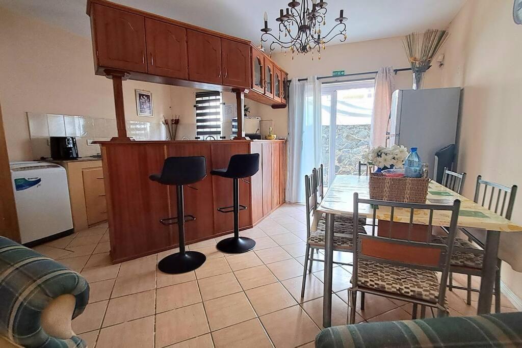 Sunshine Luxurious Villa:4 Mins Walk From Beach Flic en Flac Екстер'єр фото