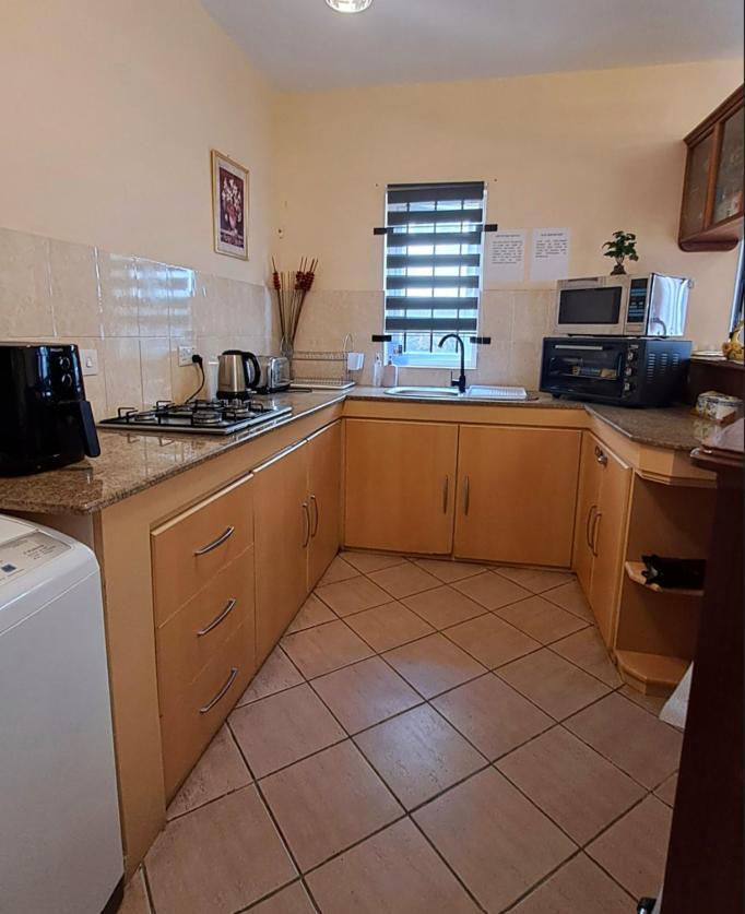 Sunshine Luxurious Villa:4 Mins Walk From Beach Flic en Flac Екстер'єр фото