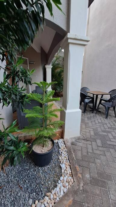 Sunshine Luxurious Villa:4 Mins Walk From Beach Flic en Flac Екстер'єр фото
