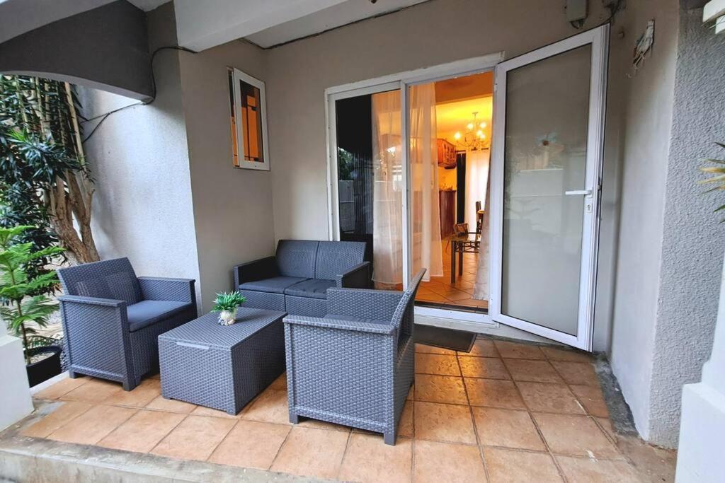 Sunshine Luxurious Villa:4 Mins Walk From Beach Flic en Flac Екстер'єр фото